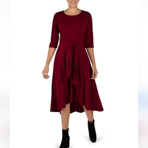 SIGNATURE BY ROBBIE BEE Maroon tie front fitted stretchy high-low dress